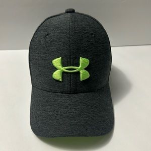 Youth SM/MD Fitted Under Armour Hat/Cap Pre Owned